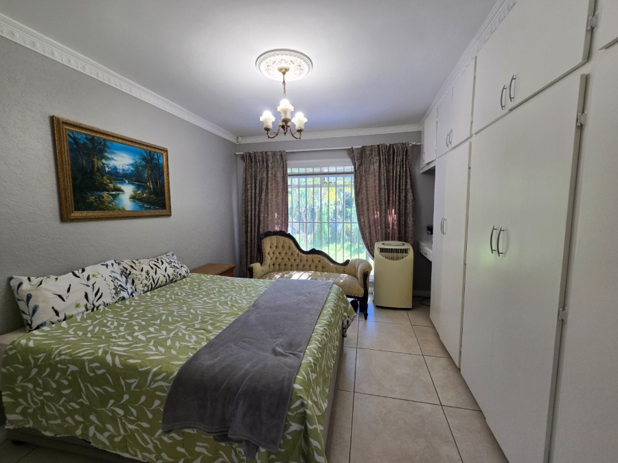 5 Bedroom Property for Sale in Heuwelsig Free State